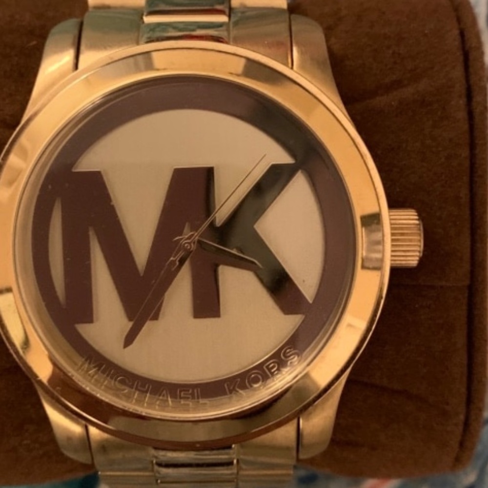 Michael Kors Gold Watch - Picture 2 of 6